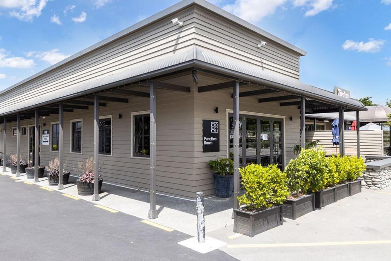 The Bealey Quarter Christchurch Exterior foto The station building