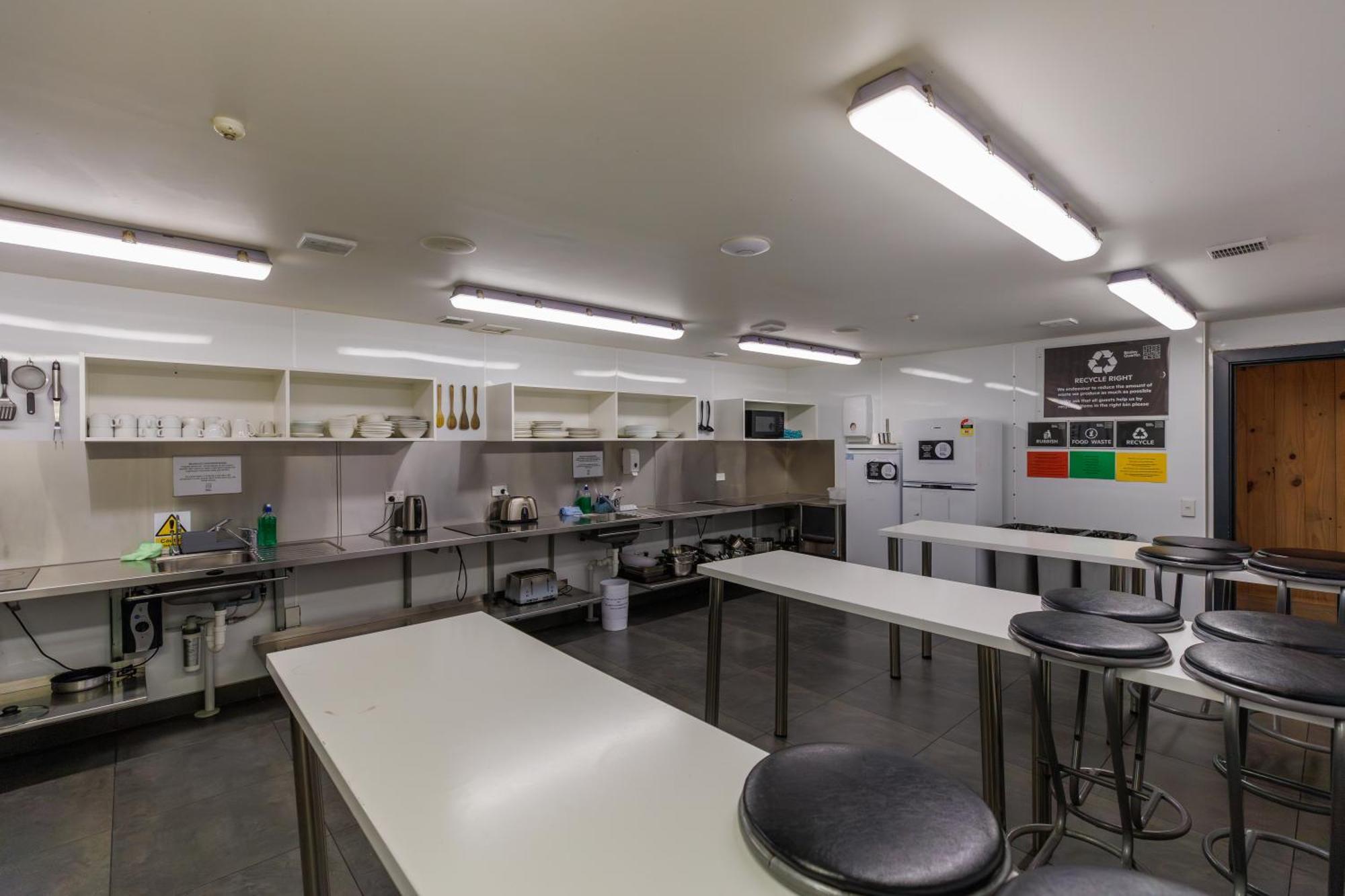 The Bealey Quarter Christchurch Exterior foto A laboratory at the University of Nottingham