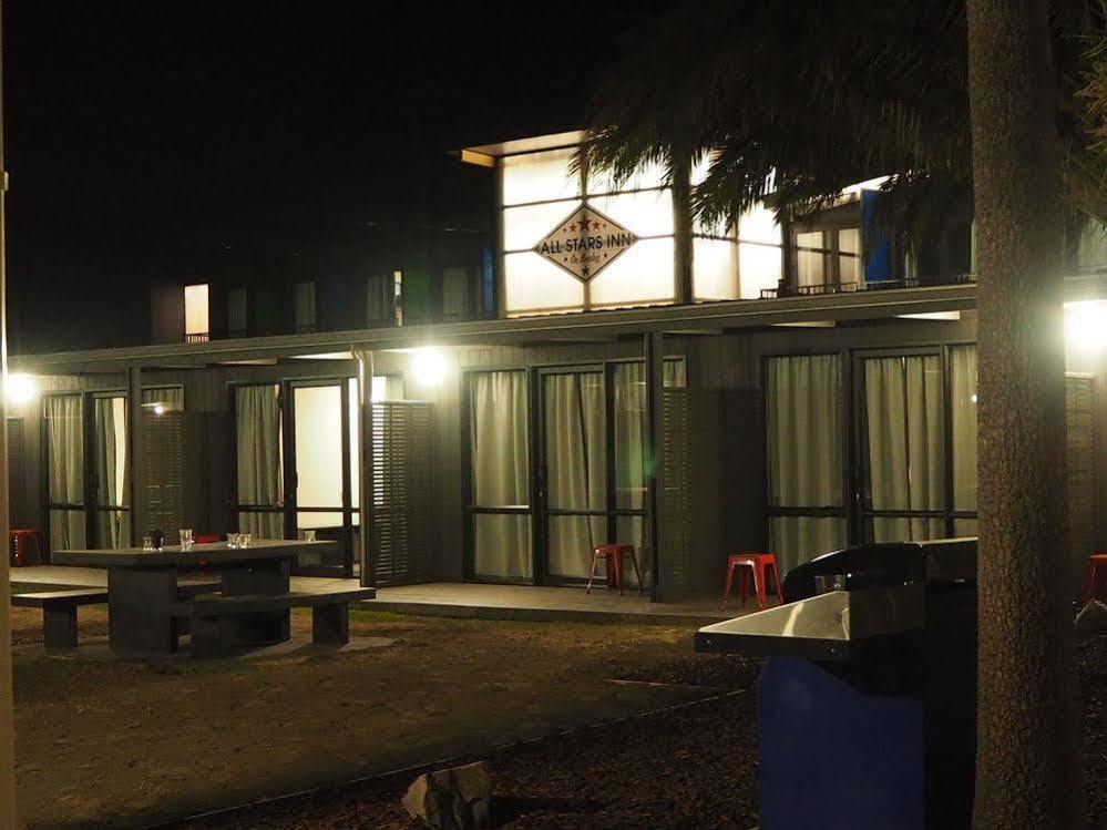 The Bealey Quarter Christchurch Exterior foto The Student Union at night